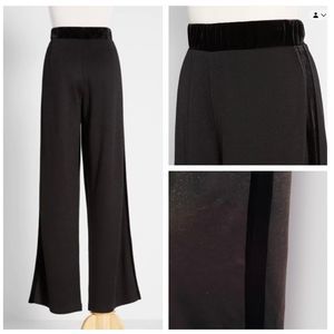 ❤️‍🔥4 for $25 SALE: Modcloth Reason to Strut Wide Leg Sparkly Pants